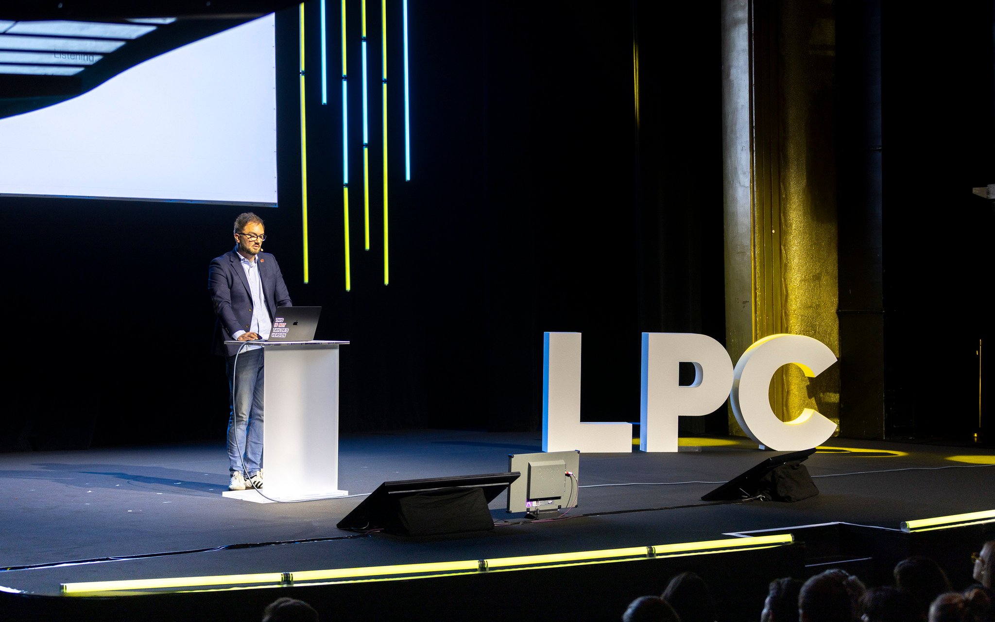 62abf69e0213bb09677fa2847024977a1b4c430b