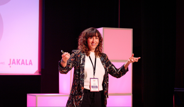 Alicia Chavero en su conferencia en LPCMAD23